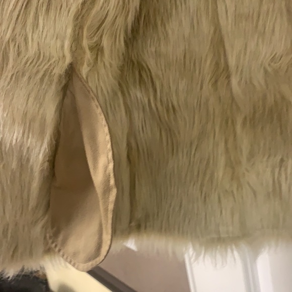3 for $15 Laura Scott women’s small size 38 tab fur vest. - Picture 3 of 6